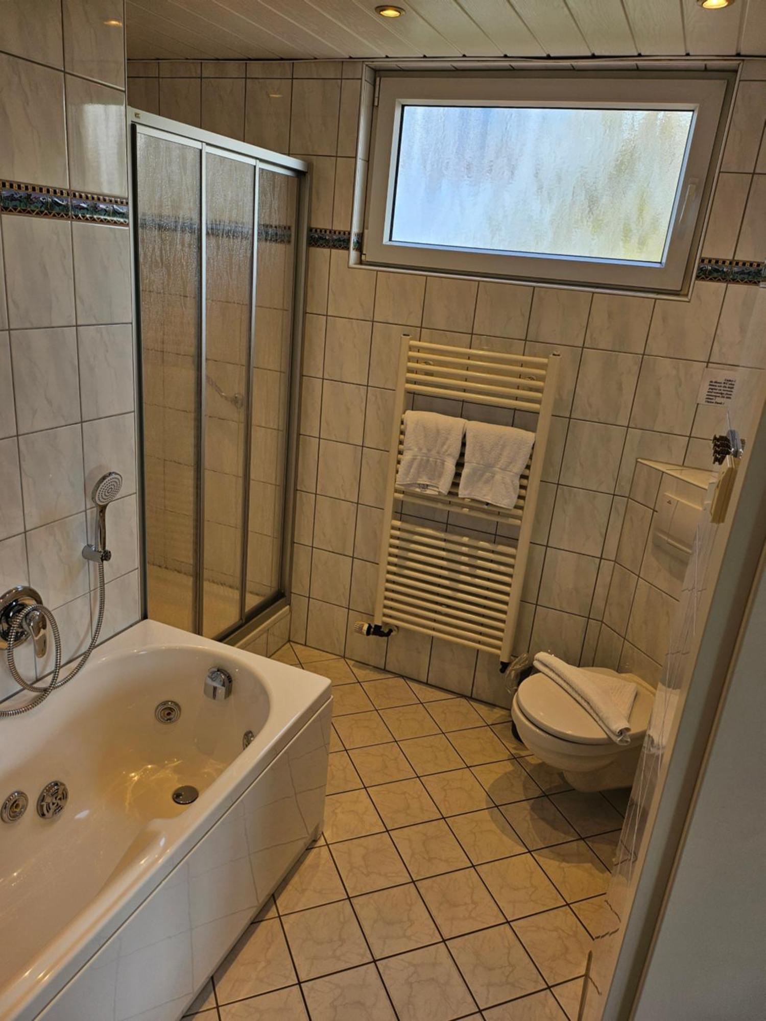 Hotel Pension Loose Borkum Exterior photo